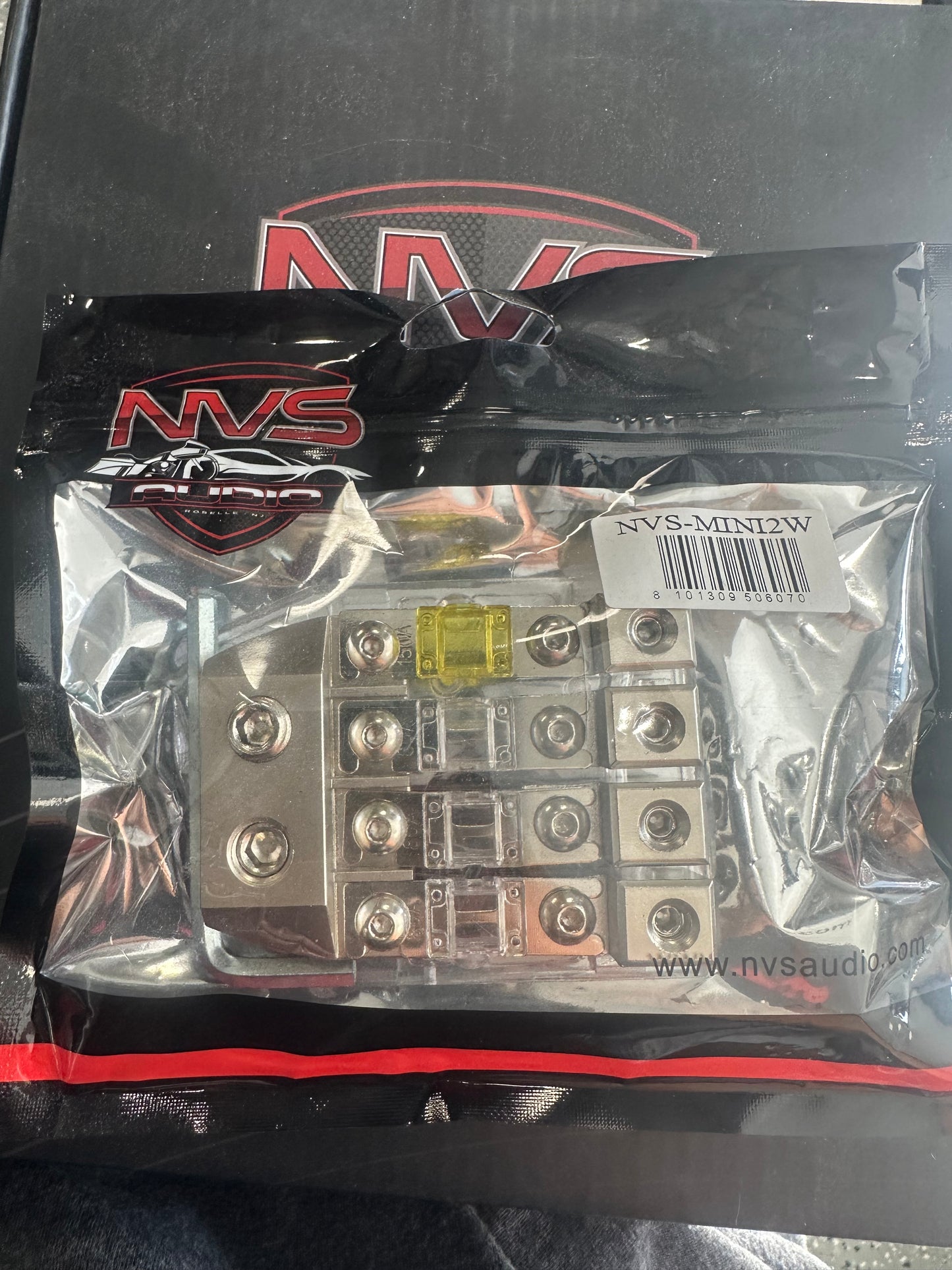 nvs audio 4 way fused distrobution block nvs-manlw4